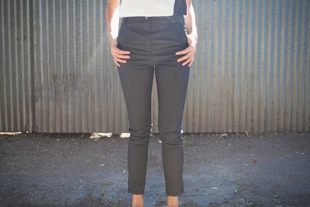 The Beggar Denim Jean Black