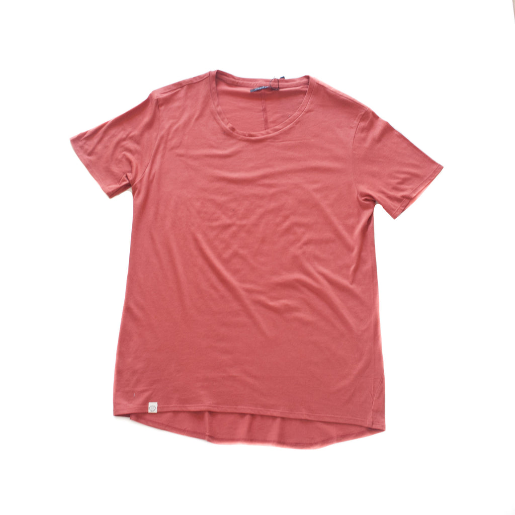 Leon Tee brick